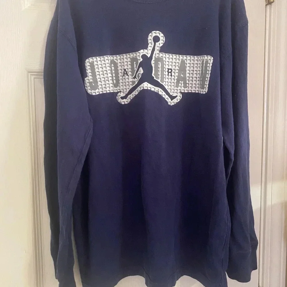 Nike Air Jordan Long Sleeve Tee